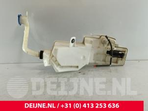 Volvo V90 Scheibensprühertank vorne O200928 foto 3