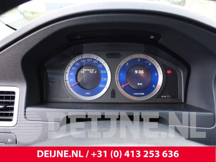 Volvo V70 Tacho - Kombiinstrument KM O201032
