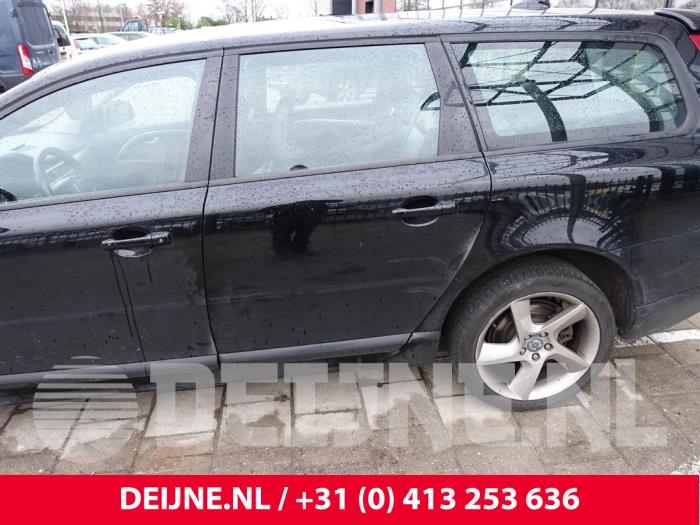 Volvo V70 Tür 4-türig links hinten O201041