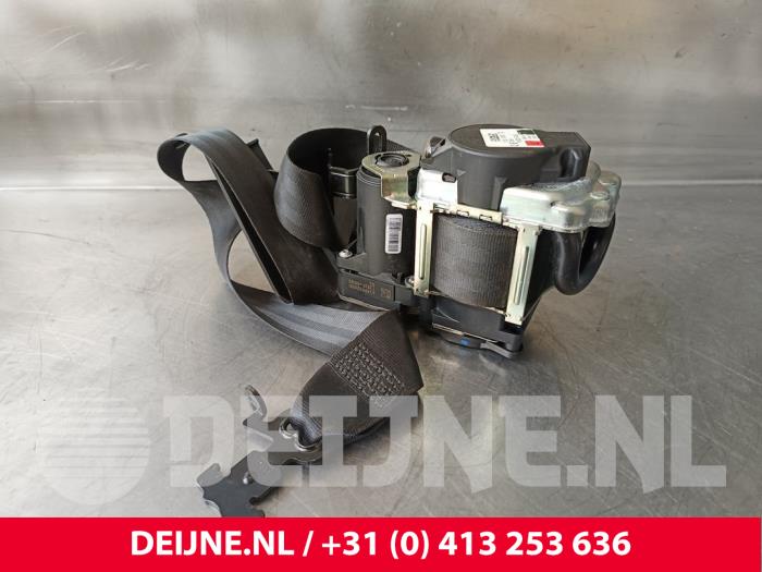 Volvo S90 Front seatbelt, left O201115