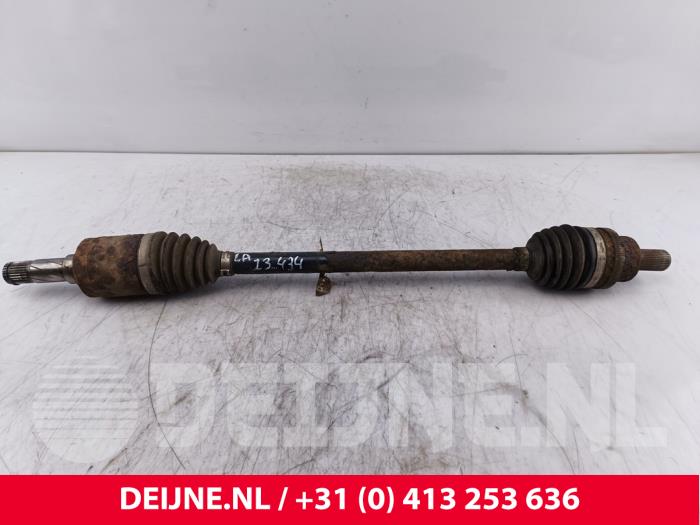 Gebruikte Aandrijfas links-achter Volvo XC60 I (DZ) 2.4 D5 20V AWD Prijs € 45,00 Margeregeling aangeboden door van Deijne Onderdelen Uden B.V.