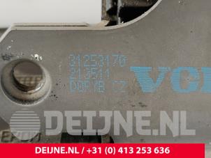 Volvo XC60 Tailgate lock mechanism O201195 photo 3