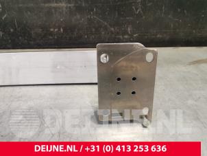 Citroen Jumpy Bumperframe voor O9990002020 foto 4
