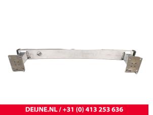 Citroen Jumpy Bumperframe voor O9990002020 foto 2