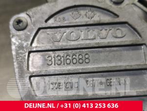 Volvo V40 Vakuumpumpe (Diesel) O201336 foto 3