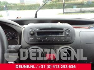 Gebruikte Radio Peugeot Bipper (AA) 1.3 HDI Prijs op aanvraag aangeboden door van Deijne Onderdelen Uden B.V.