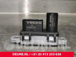 Gebruikte Gloeirelais Volvo V40 (MV) 2.0 D4 16V Prijs € 45,00 Margeregeling aangeboden door van Deijne Onderdelen Uden B.V.