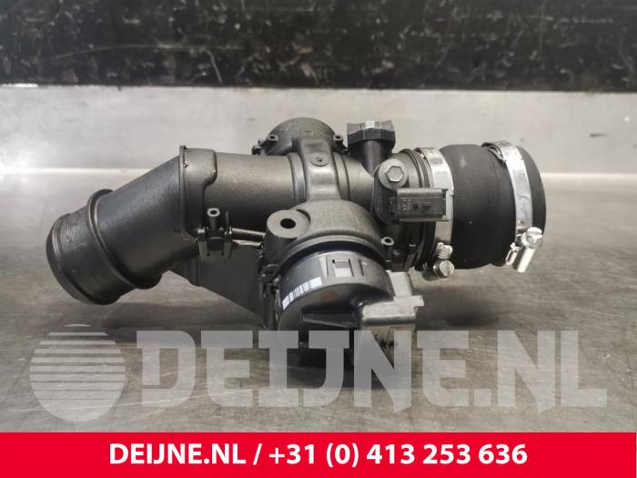 Gebruikte Gasklephuis Citroen Jumpy (G9) 1.6 HDI 16V Prijs € 66,55 Inclusief btw aangeboden door van Deijne Onderdelen Uden B.V.