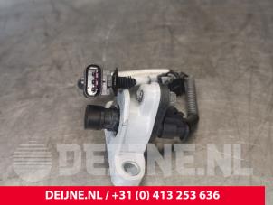 Volvo V70 Crankshaft sensor O201389 photo 2