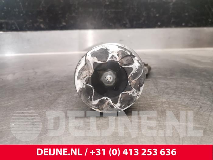 Zuiger van een Volvo V70 (BW) 2.4 D5 20V 215 2015