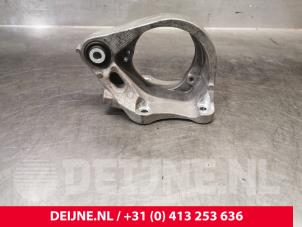 Gebruikte Motorsteun Volvo V60 II (ZW) 2.0 D4 16V Prijs € 50,00 Margeregeling aangeboden door van Deijne Onderdelen Uden B.V.