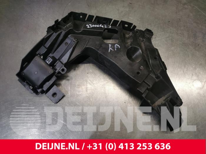 Volvo XC40 Bumpersteun rechts-achter O201538