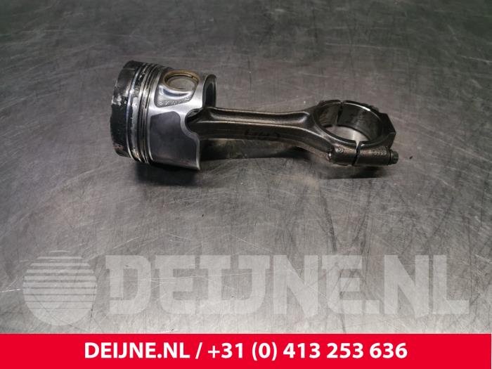 Gebruikte Zuiger Volkswagen Transporter T5 2.0 TDI DRF Prijs € 42,35 Inclusief btw aangeboden door van Deijne Onderdelen Uden B.V.