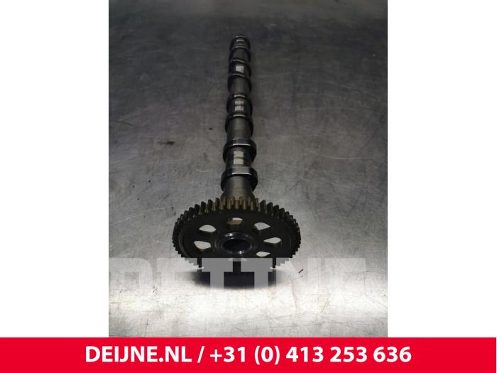 Gebruikte Nokkenas Volvo V40 (MV) 2.0 D2 16V Prijs € 125,00 Margeregeling aangeboden door van Deijne Onderdelen Uden B.V.