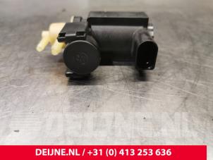 Volvo V40 Turbo pressure regulator O201611 photo 2