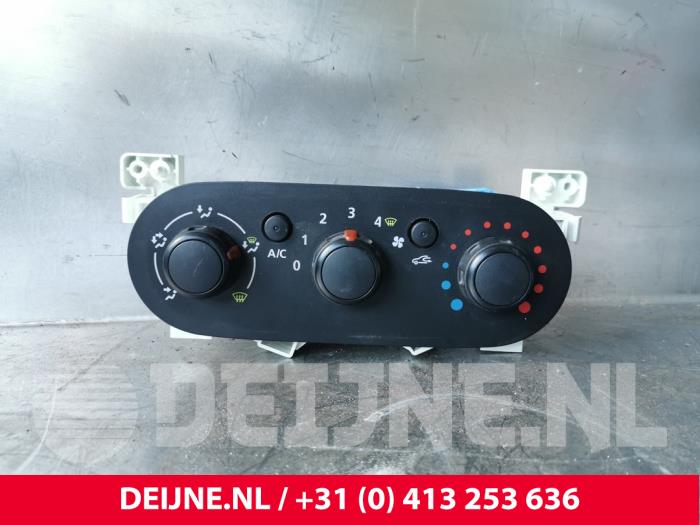 Renault Trafic Heater control panel O201645