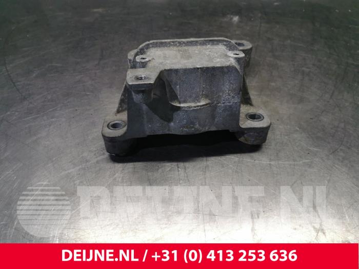 Mercedes Sprinter Engine mount O201781