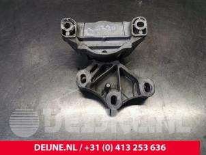 Mercedes Sprinter Engine mount O201781 photo 3