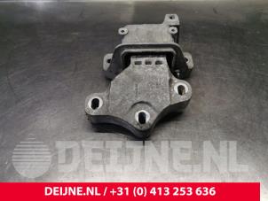 Mercedes Sprinter Engine mount O201781 photo 2