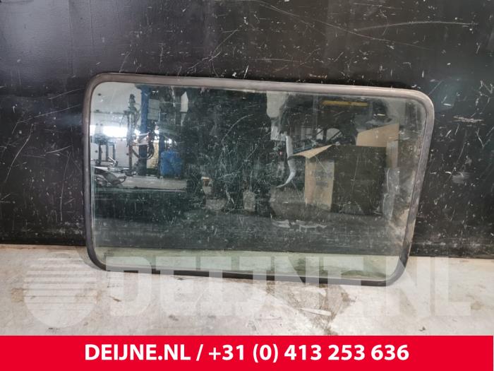 Mercedes Sprinter Side loading-door window O201800