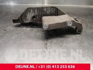 Gebruikte Motorrubber Opel Movano 2.3 CDTi 16V FWD Prijs € 36,30 Inclusief btw aangeboden door van Deijne Onderdelen Uden B.V.