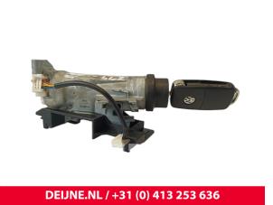 Volkswagen Caddy Ignition lock + key O202010 photo 2