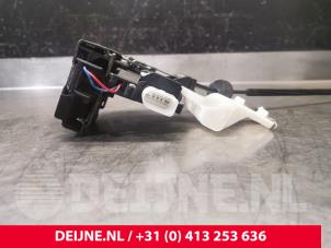 Volkswagen Caddy Deurslot Mechaniek 2Deurs links O202420 foto 3