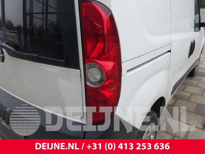 Opel Combo Achterlicht rechts O202537