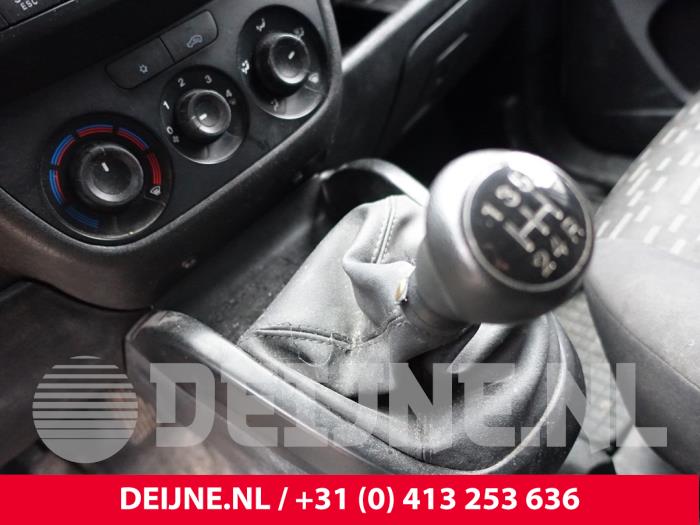 Opel Combo Versnellingspook O202592