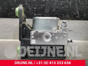 Volkswagen Caddy ABS Pomp O202747 foto 3