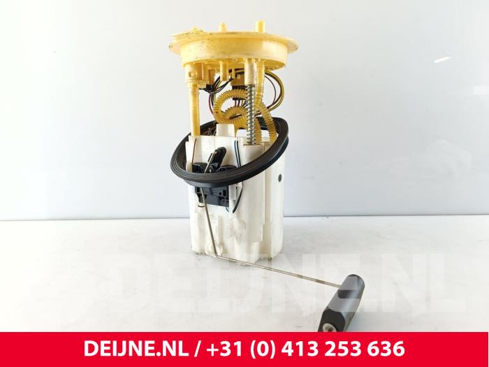 Gebruikte Tank element Pomp Volkswagen Caddy Cargo V (SBA/SBH) 2.0 TDI BlueMotionTechnology Prijs € 84,70 Inclusief btw aangeboden door van Deijne Onderdelen Uden B.V.
