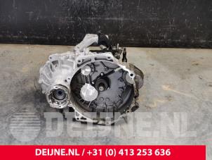 Gebruikte Versnellingsbak Volkswagen Caddy Cargo V (SBA/SBH) 2.0 TDI BlueMotionTechnology Prijs € 1.996,50 Inclusief btw aangeboden door van Deijne Onderdelen Uden B.V.