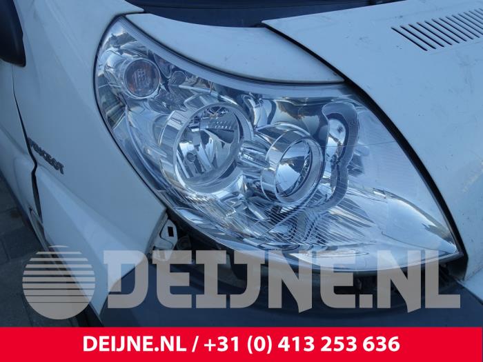 Peugeot Boxer Headlight, right O202846