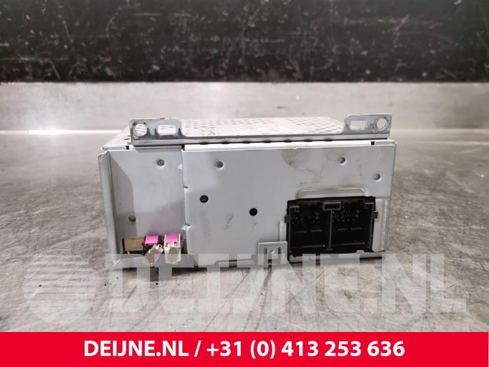 Ford Transit Radio O202903