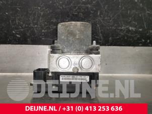 Opel Movano ABS pump O202924 photo 2