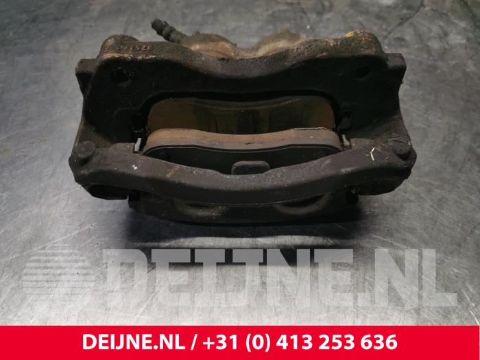 Opel Movano Remklauw (Tang) links-voor O202954
