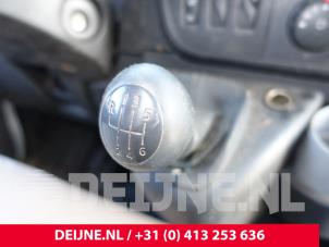 Gebruikte Versnellingspook Opel Movano 2.3 CDTi 16V RWD Prijs op aanvraag aangeboden door van Deijne Onderdelen Uden B.V.