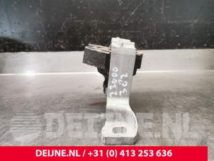Volvo V40 Engine mount O202986 photo 2