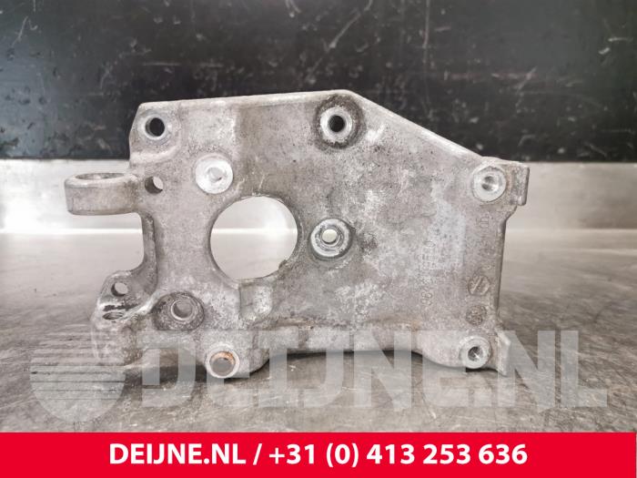 Volvo C30 Klimapumpe Stütze O202993