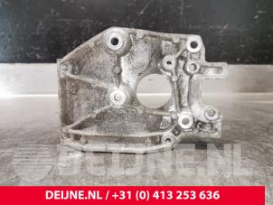 Volvo C30 Air conditioning bracket O202993 photo 2