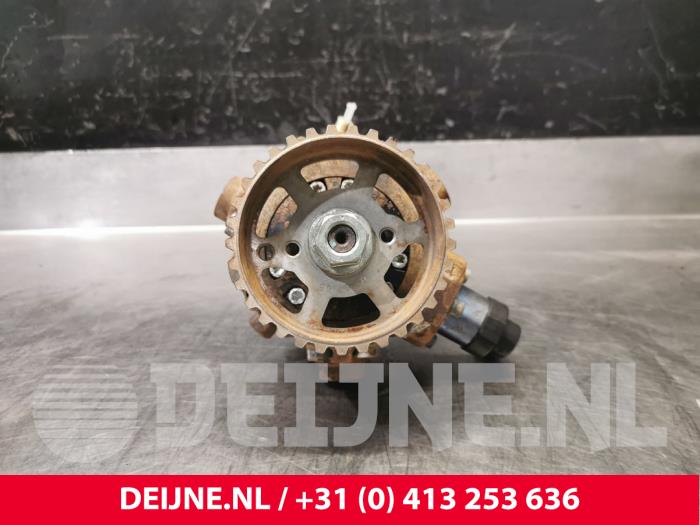 Gebruikte Hogedrukpomp Volvo C30 (EK/MK) 1.6 D 16V Prijs € 150,00 Margeregeling aangeboden door van Deijne Onderdelen Uden B.V.