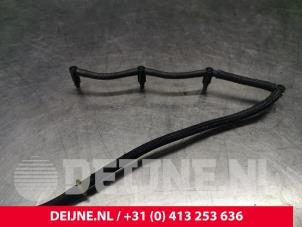 Volvo C30 Fuel return line O202999 photo 2