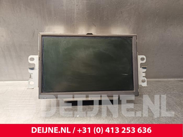 Gebruikte Display Interieur Volvo V40 (MV) 1.6 D2 Prijs € 350,00 Margeregeling aangeboden door van Deijne Onderdelen Uden B.V.