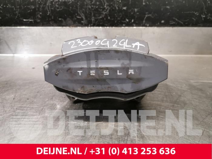 Tesla Model S Remklauw (Tang) links-achter O203362