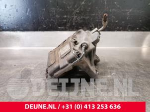 Tesla Model S Bremszange links vorne O203363 foto 2