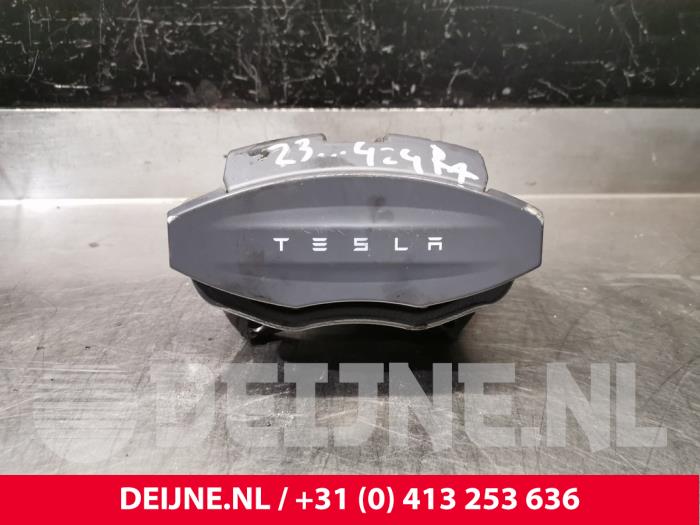 Tesla Model S Remklauw (Tang) rechts-achter O203364