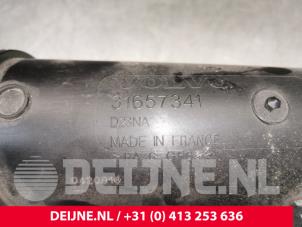 Volvo V90 Intercooler Buis O203392 foto 3