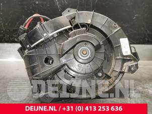 Gebruikte Chaufage Ventilatiemotor Mercedes Sprinter 3t (910.6) 211 CDI 2.1 D FWD Prijs € 60,50 Inclusief btw aangeboden door van Deijne Onderdelen Uden B.V.