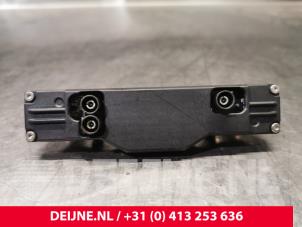 Tesla Model S Camera voorzijde O203432 foto 3