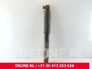 Gebruikte Schokdemper links-achter Ford Transit 2.2 TDCi 16V Prijs € 24,20 Inclusief btw aangeboden door van Deijne Onderdelen Uden B.V.